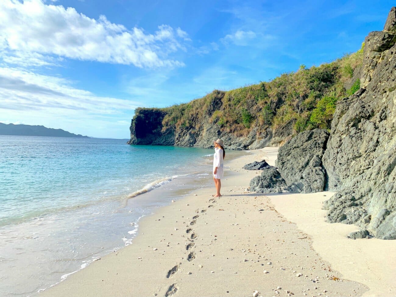 Caramoan Islands - Lisa on small Katanhawan Island