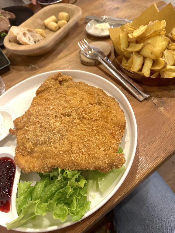 Cotoletta alla Milanese - Italian comfort foods