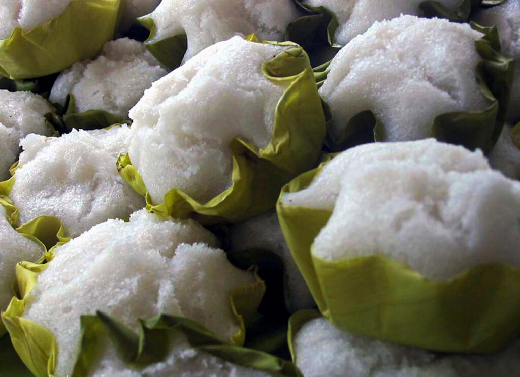 Puto rice cakes in banana leaves