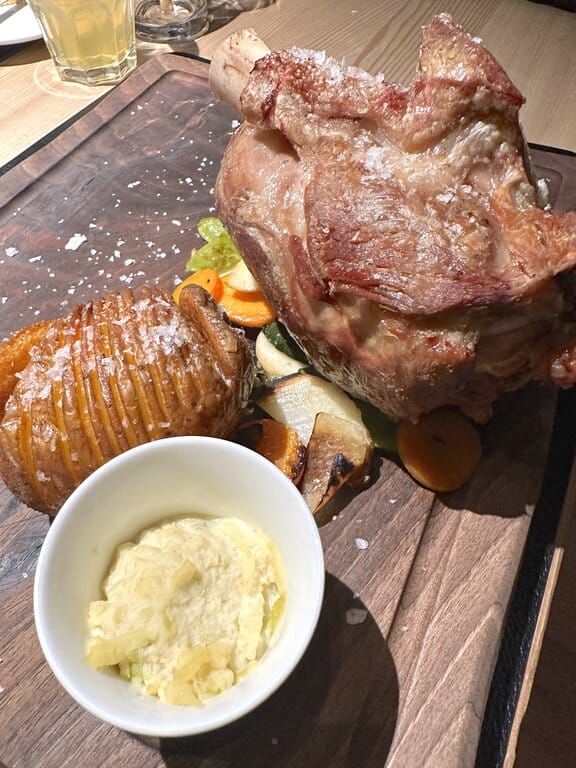 Stinco di maiale with roast potato
