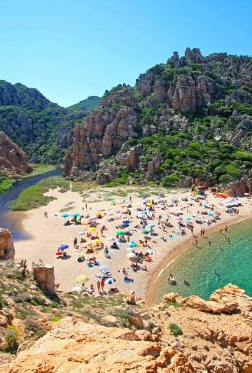 Costa Paradiso -spiaggia-di-Li-Cossi- budget travel to Sardinia