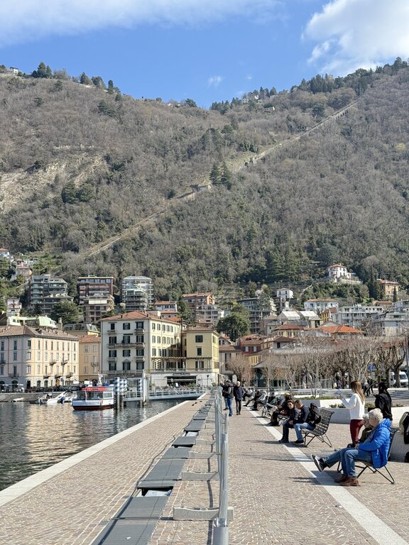 Lungolago di Como with the funicular track going towards Brunate